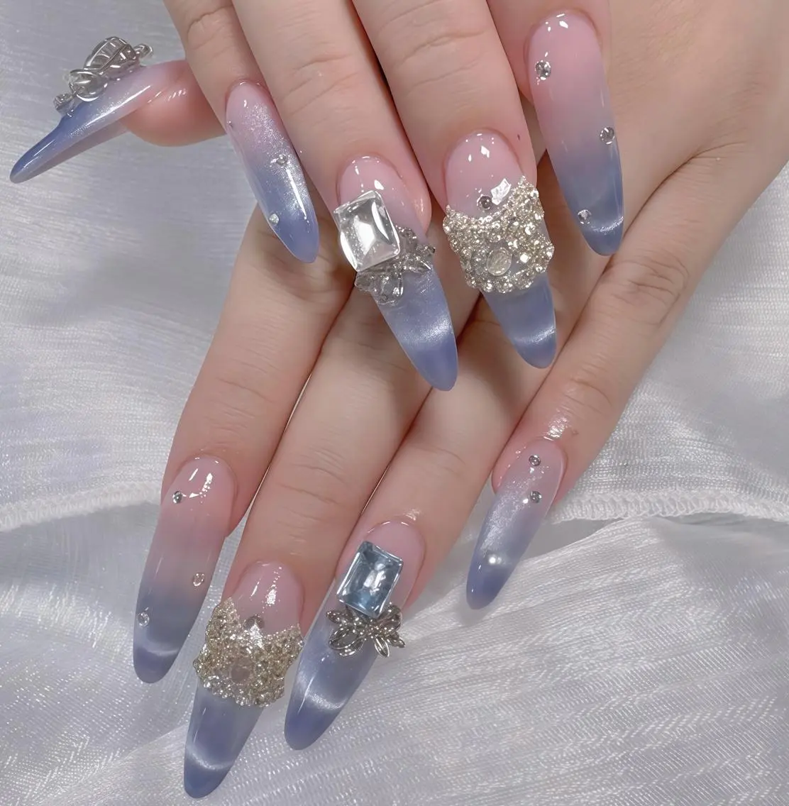 ネイル ハンドネイル 💙羽生 彩光💙のネイルデザイン