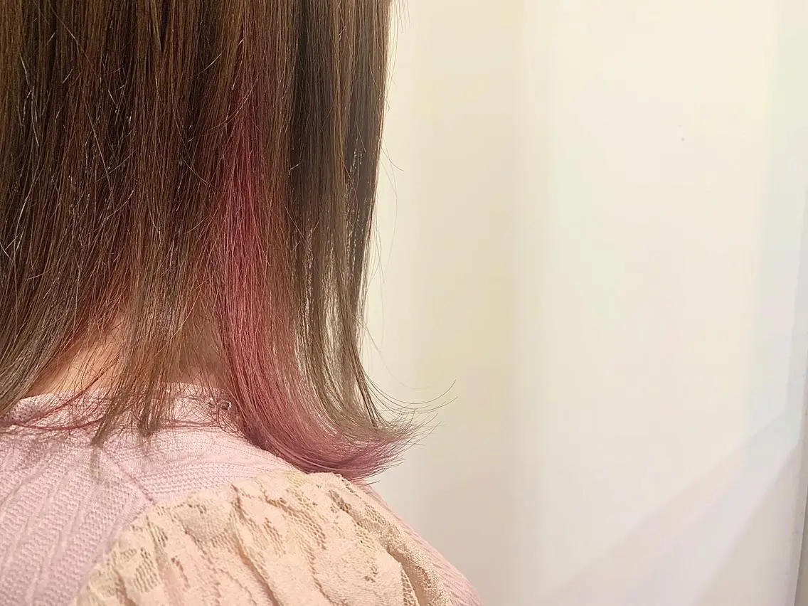 ミディアム カラー インナーカラー ピンクカラー 竹内 康浩のヘアスタイル