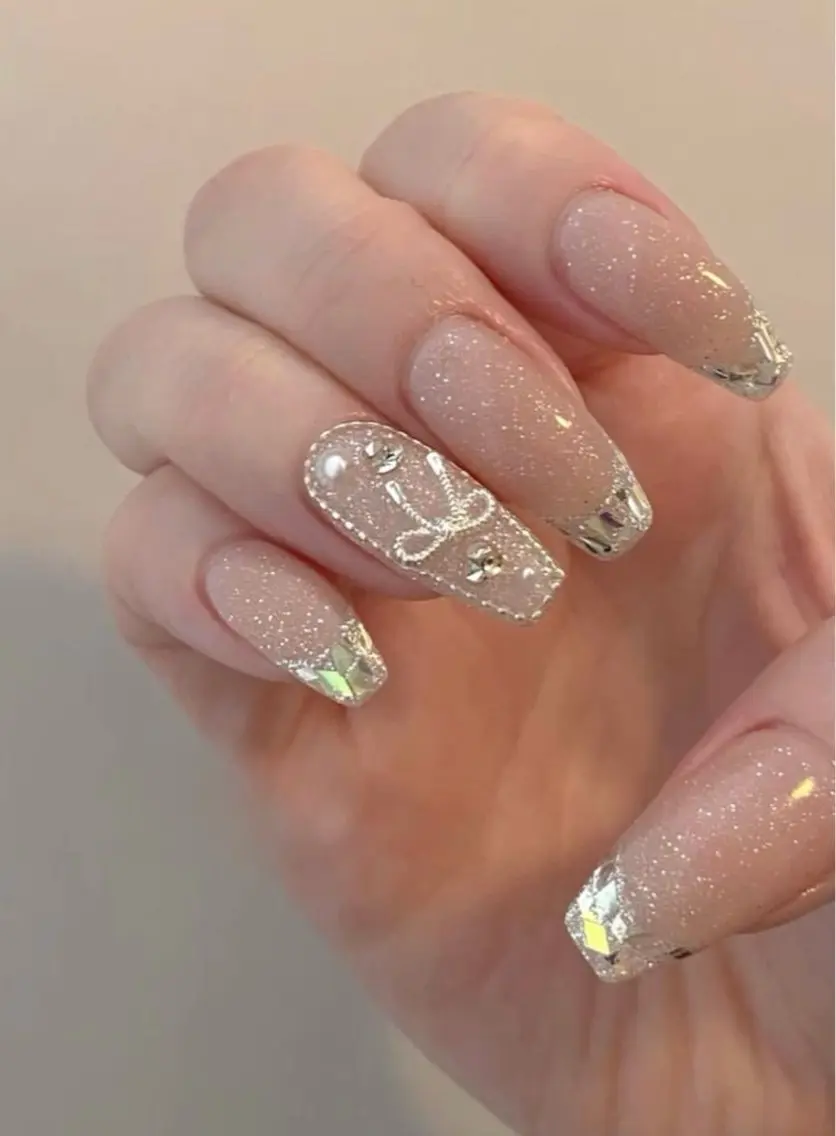 ネイル アートネイル フレンチネイル ガラスフレンチ 韓国ネイル マグネットネイル Queeens nailのネイルデザイン