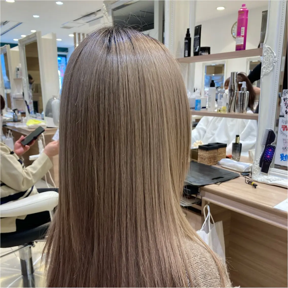 セミロング トリートメント 透明感カラー 🫧 ほのみのヘアスタイル