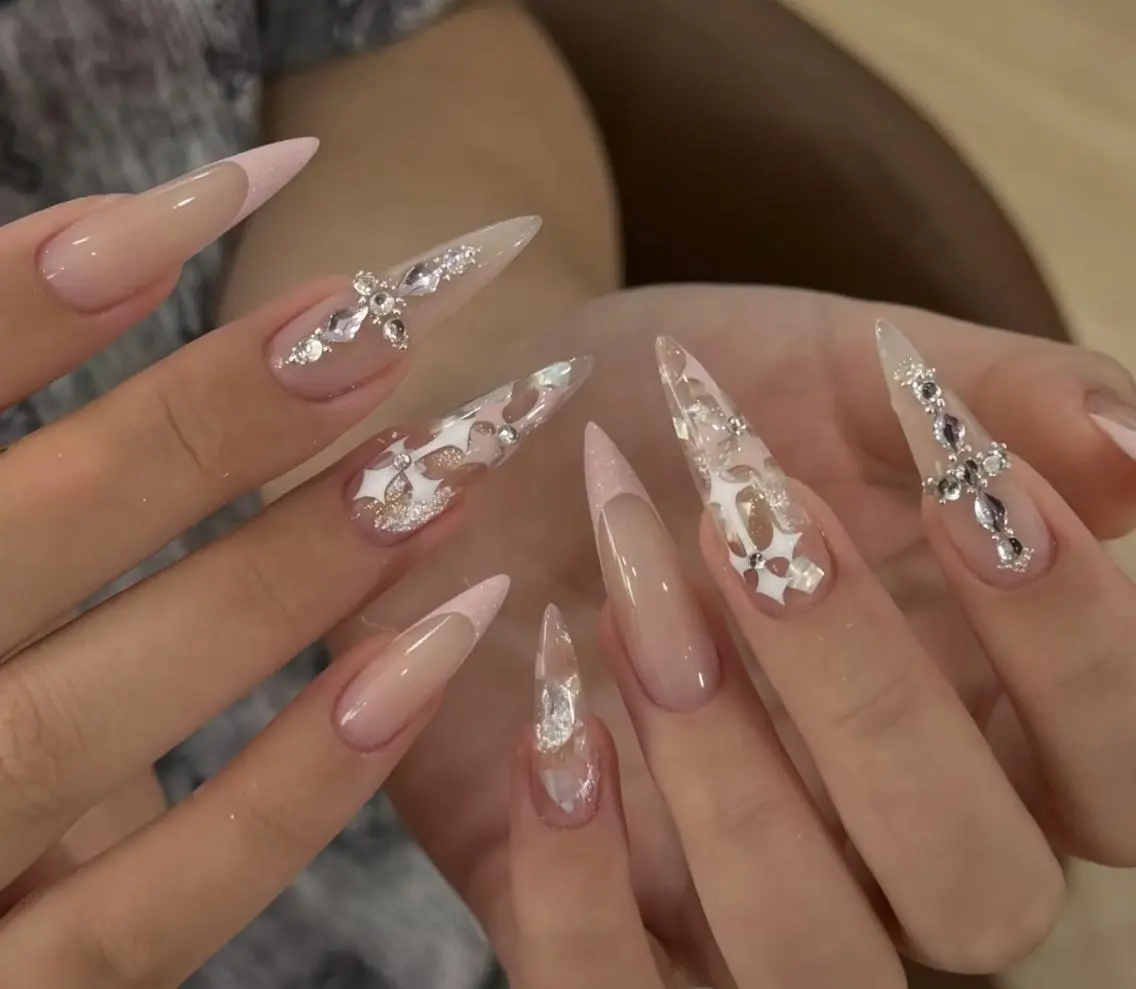 ネイル ハンドネイル 🎀 KiKi_nailのネイルデザイン