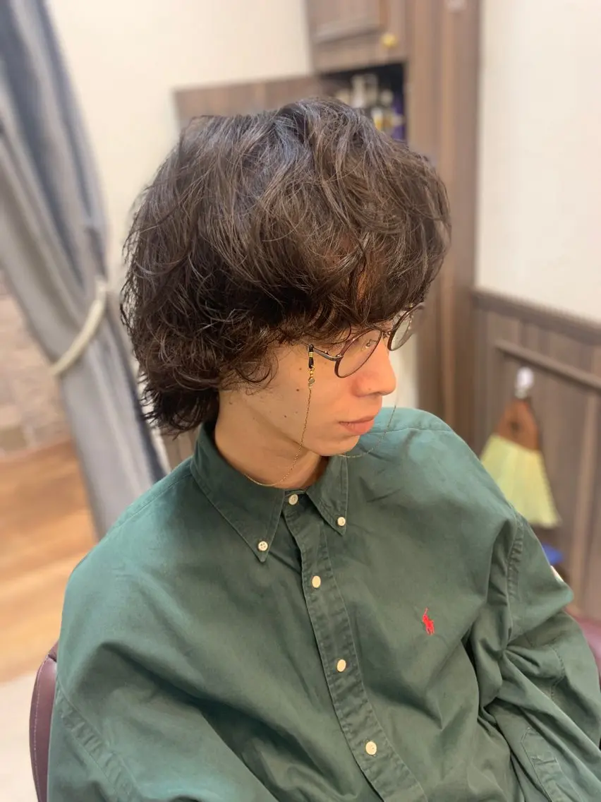 ミディアム パーマ メンズ フリーランス理美容師 いさかのヘアスタイル