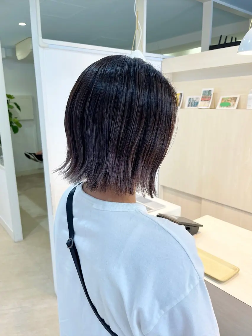 ミディアム カラー ベージュカラー グラデーションカラー ピンクカラー ピンクベージュ ボブ 植松 茜のヘアスタイル