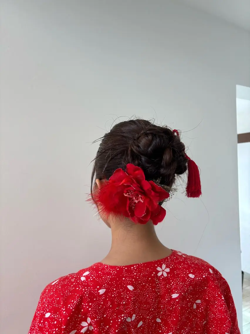 セミロング ヘアアレンジ ヘアセット 小嶋 咲輝のヘアスタイル