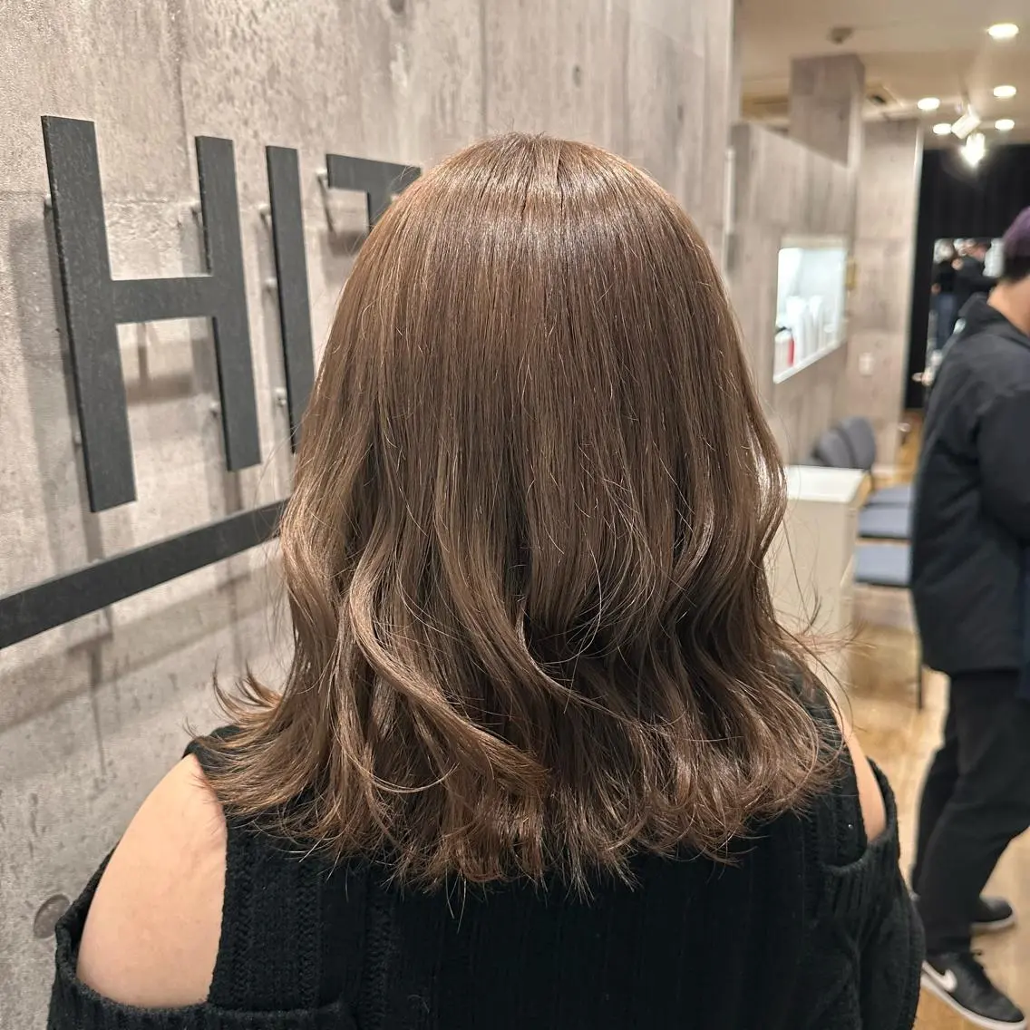 セミロング 髪質改善/ウスイ アイキ/_WHITEのヘアスタイル
