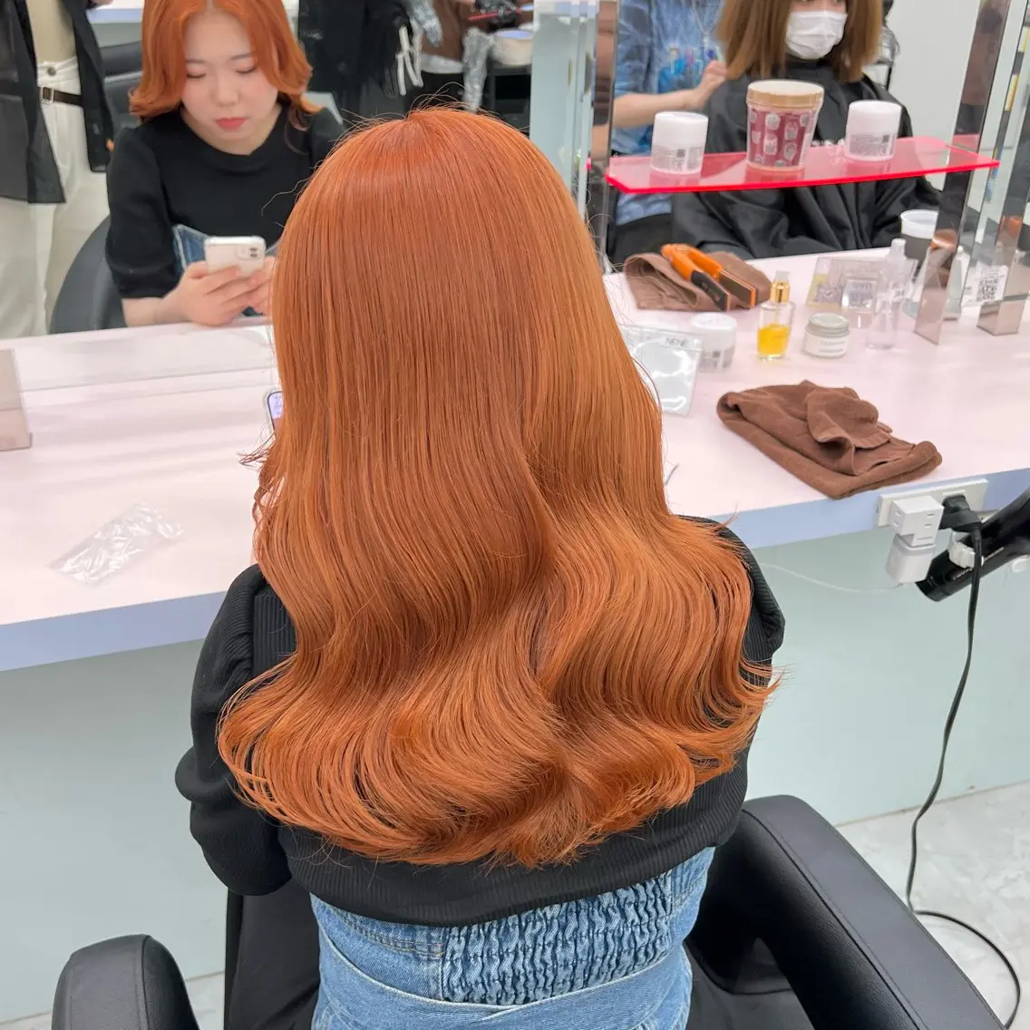 セミロング カラー ブリーチ ケアブリーチ ダブルカラー イヤリングカラー インナーカラー ヘアカラー トリートメント ヘアセット カラー指名NO.1 🌈Neneのヘアスタイル
