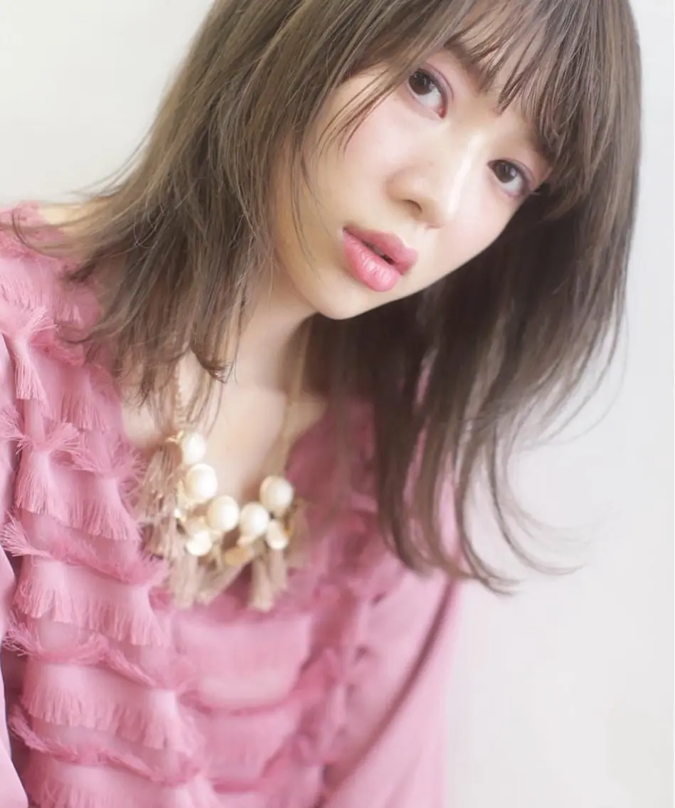 セミロング カラー カット ヘアカラー トリートメント 似合わせ提案 セミナー講師美容師のヘアスタイル