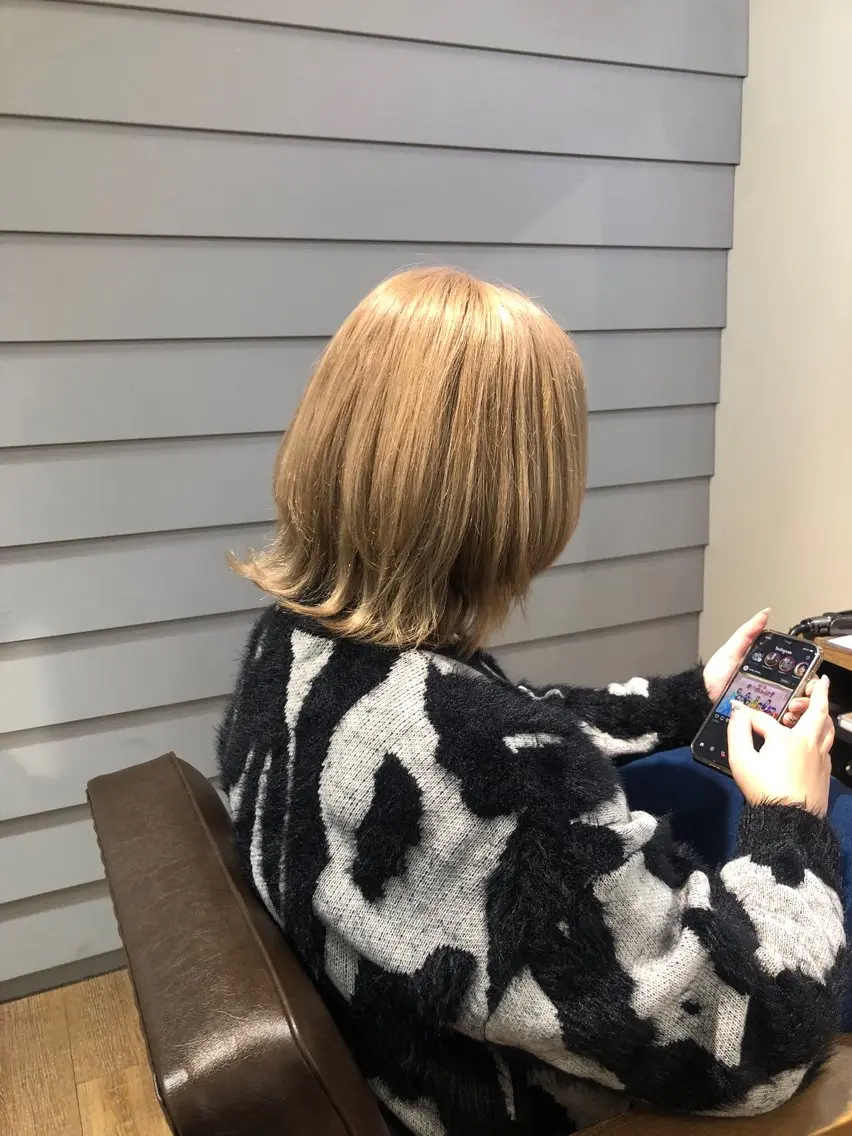 ブリーチ＋カラー＋髪質改善トリートメントの写真
