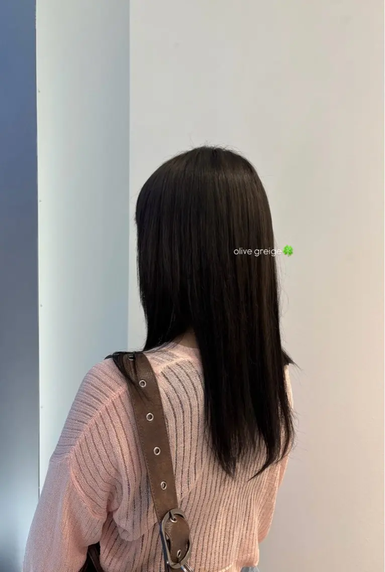 ロング ヘアカラー 成清 歩生のヘアスタイル