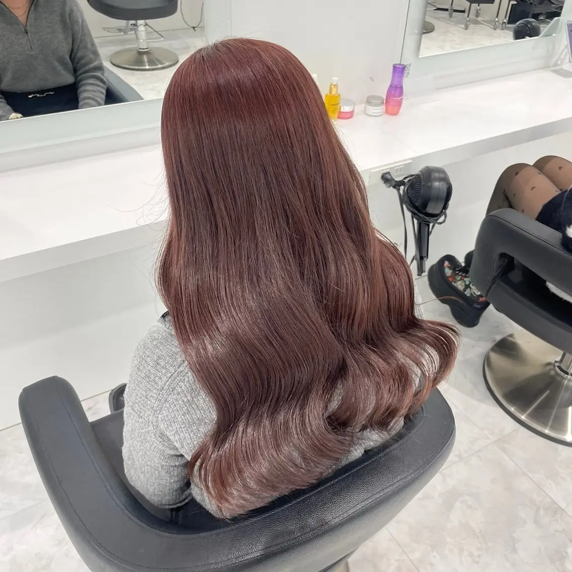 カラー 🤍ブリーチなし ブラウンhimi🤍のヘアスタイル