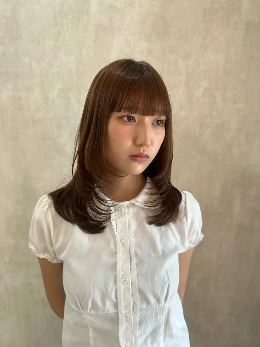 ミディアム カット kano🌈ハッシュ カット/レイヤーのヘアスタイル