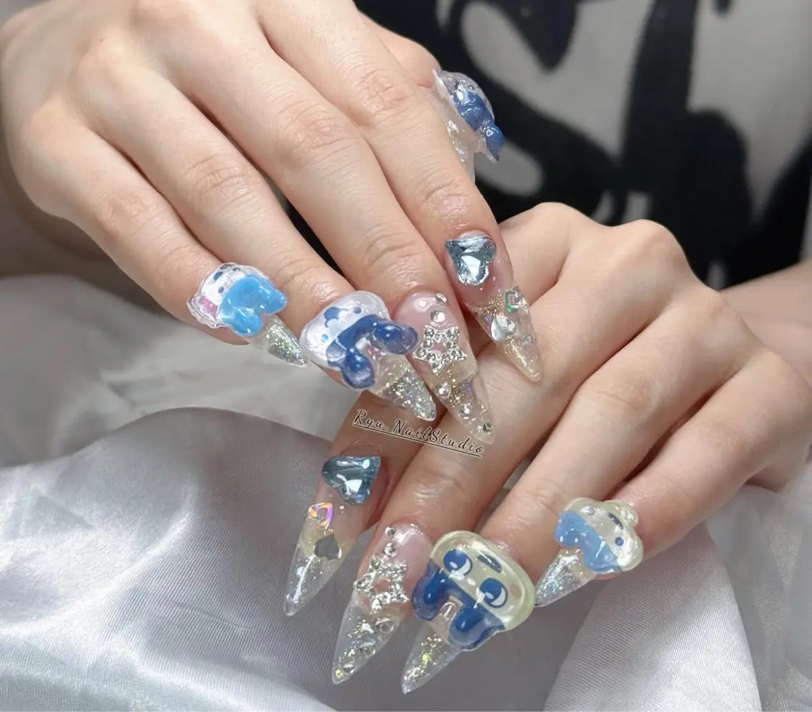 ネイル アートネイル フレンチネイル ジェルネイル キラキラネイル ニュアンスネイル ハンドネイル Ryu Nail NekoChanのネイルデザイン