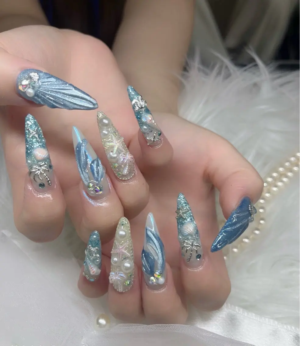 ネイル ハンドネイル YOLO NAILのネイルデザイン
