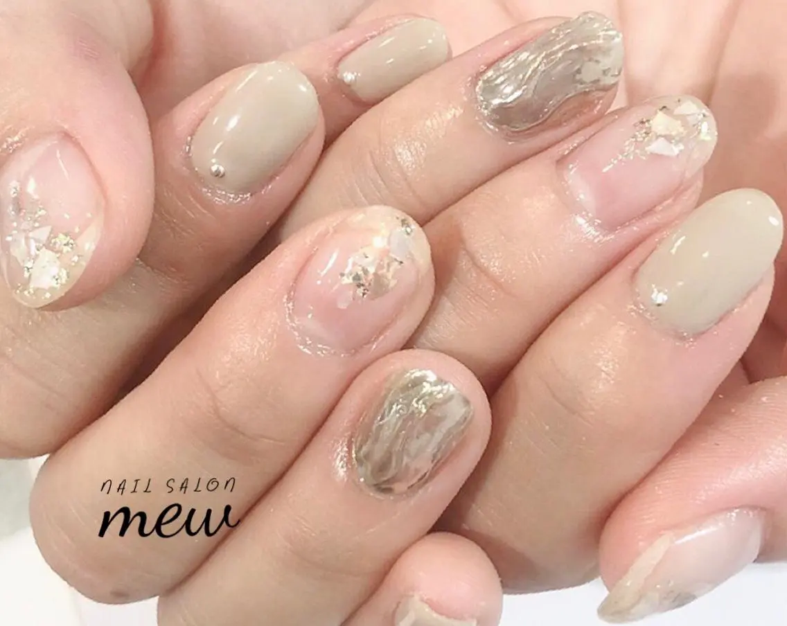 ネイル ミラーネイル ニュアンスネイル Nail salon mewのネイルデザイン