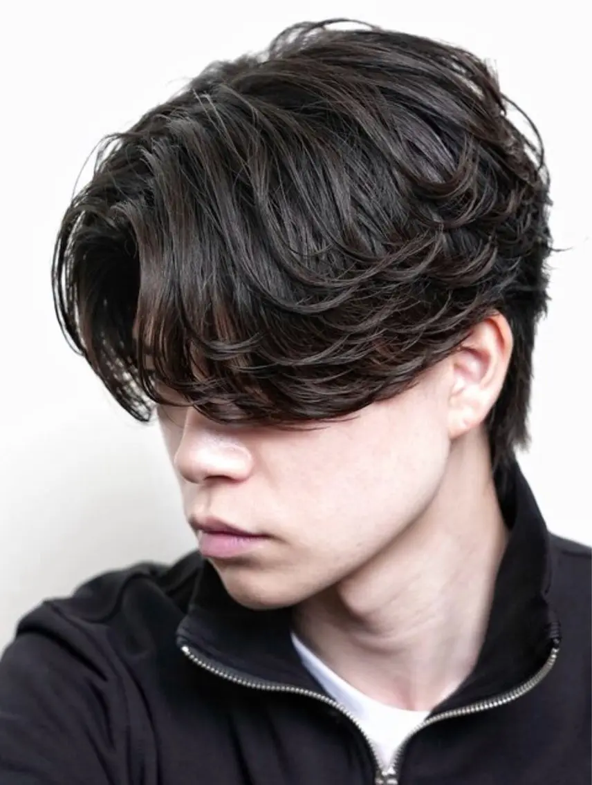 ミディアム メンズ センターパート 斉藤 雄のヘアスタイル