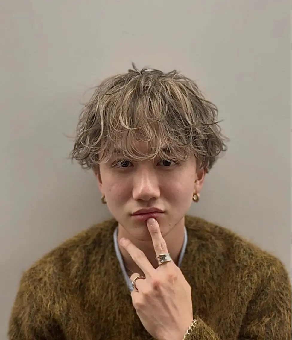 ショート カラー メンズ カット ヘアカラー トリートメント fan.ray🦖 髙橋翔一のヘアスタイル