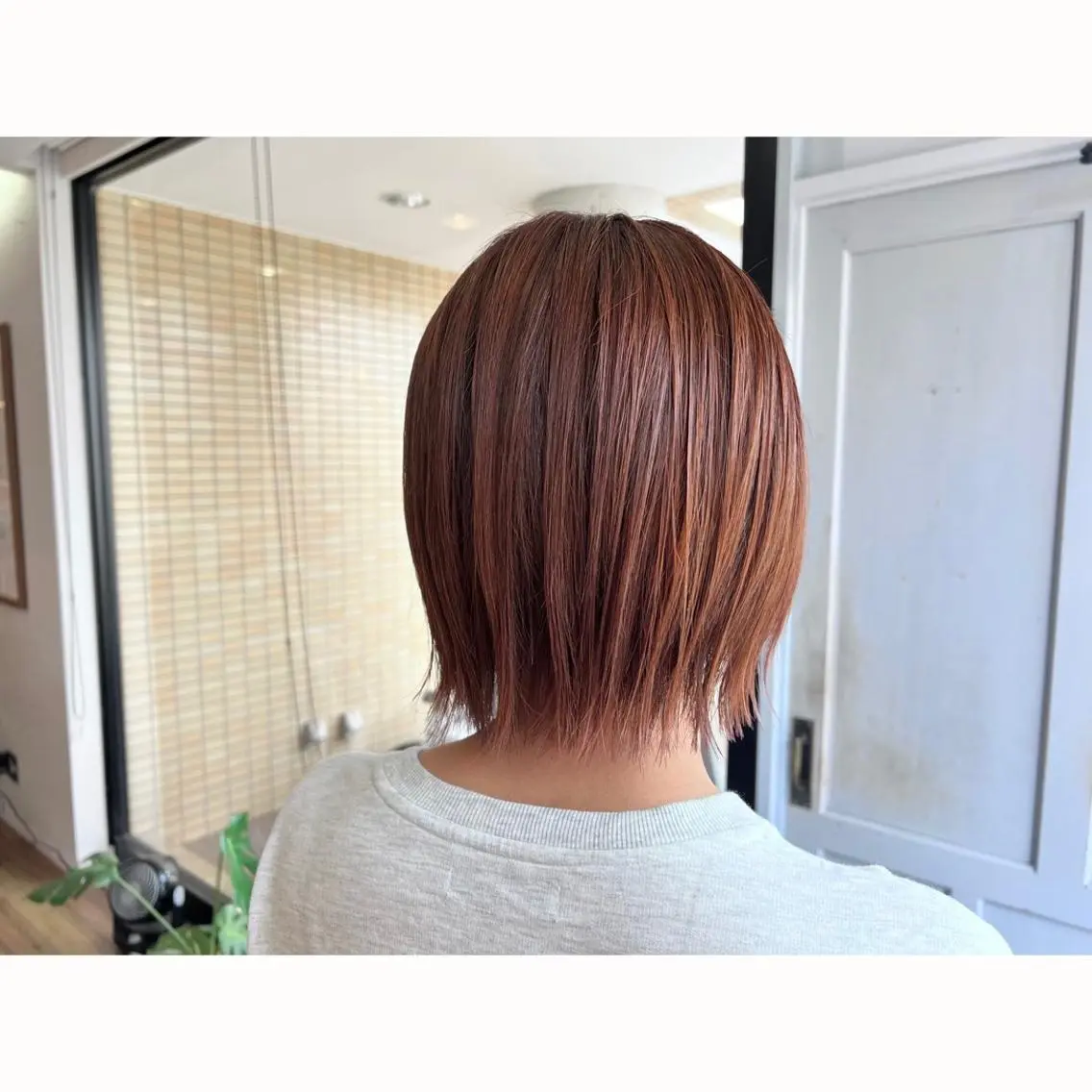 ショート カラー ベージュカラー オレンジ オレンジベージュ ヘアカラー トリートメント ツキダテ ユイのヘアスタイル