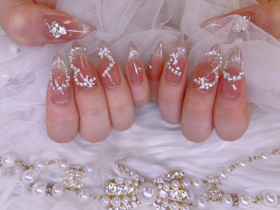 ネイル UMI ネイルサロン新宿🎀のネイルデザイン