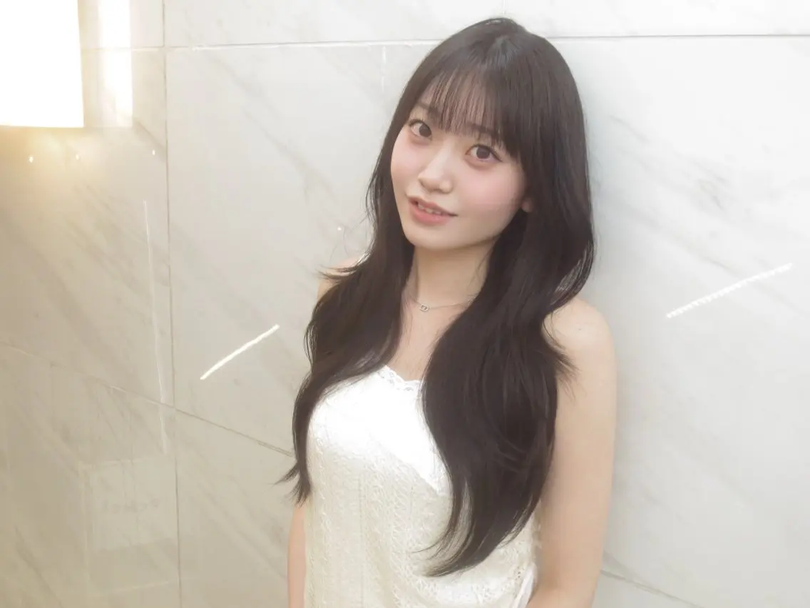 ロング カット ヘアカラー 🤍韓国ヘア/ かえで🤍のヘアスタイル