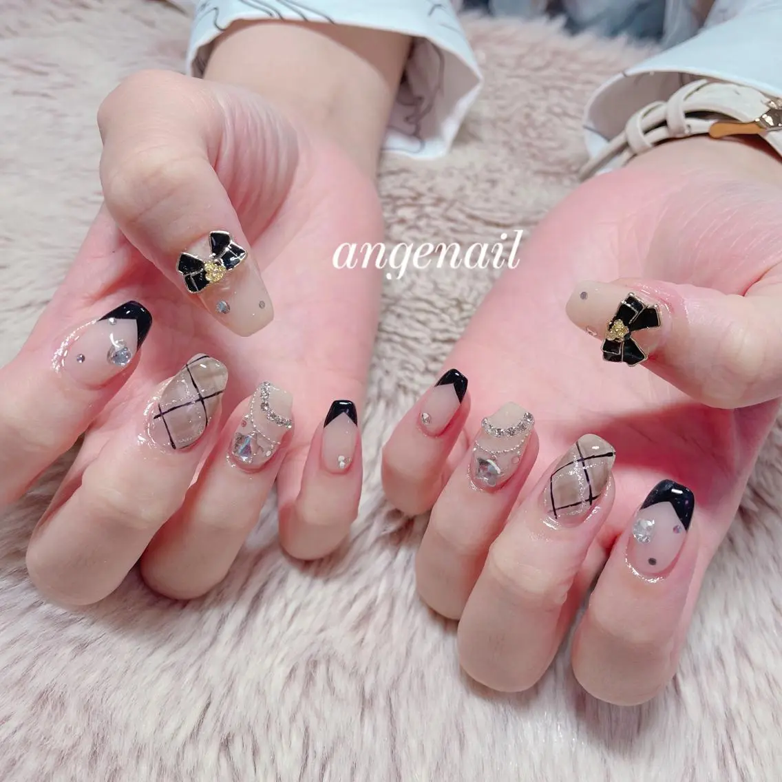 ネイル ハンドネイル オーナーネイリスト MAKIのネイルデザイン