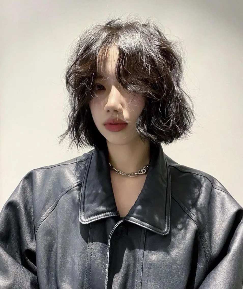 ショート パーマ NERO 松井 隆人のヘアスタイル