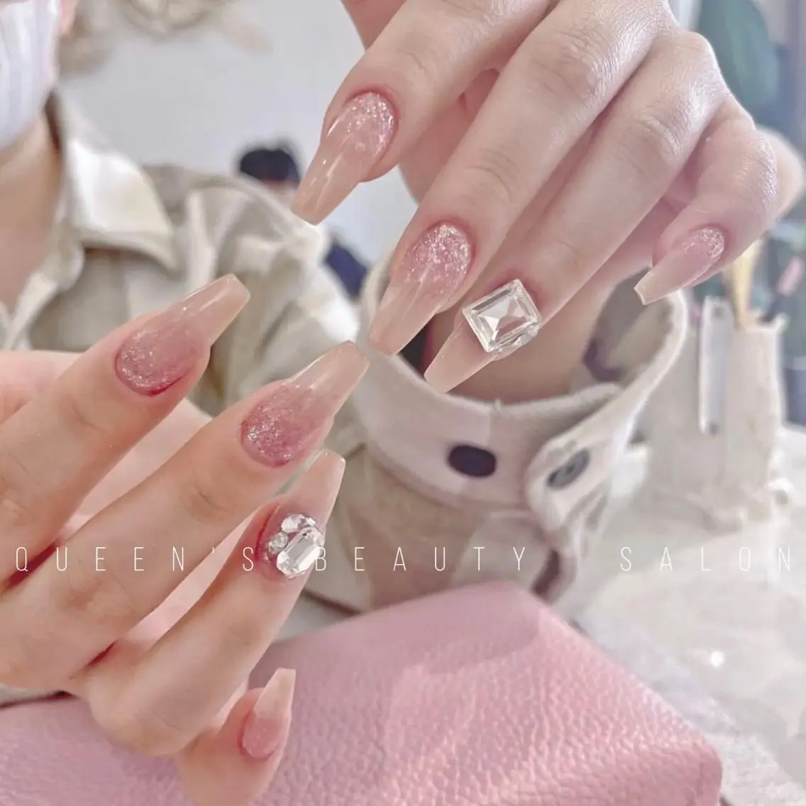 ネイル ハンドネイル Queens マオのネイルデザイン