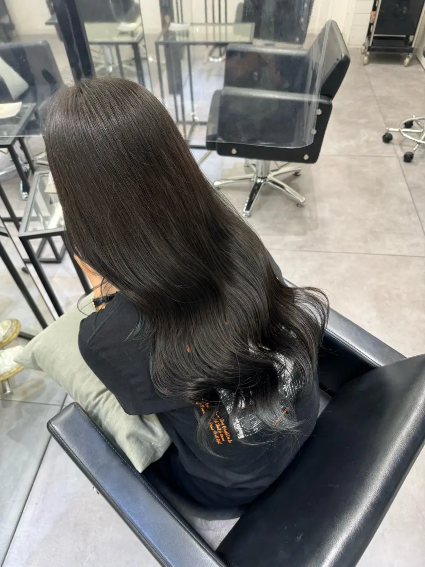 ロング カラー 最高峰髪質改善💎 レイヤーカットのヘアスタイル