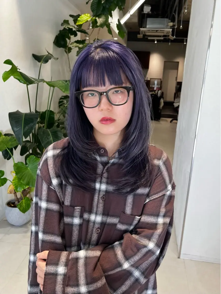 ミディアム カラー ラベンダーカラー レイヤーカット カット ヘアカラー トリートメント レイヤーカット/ブラ ウンカラー/河野凜のヘアスタイル