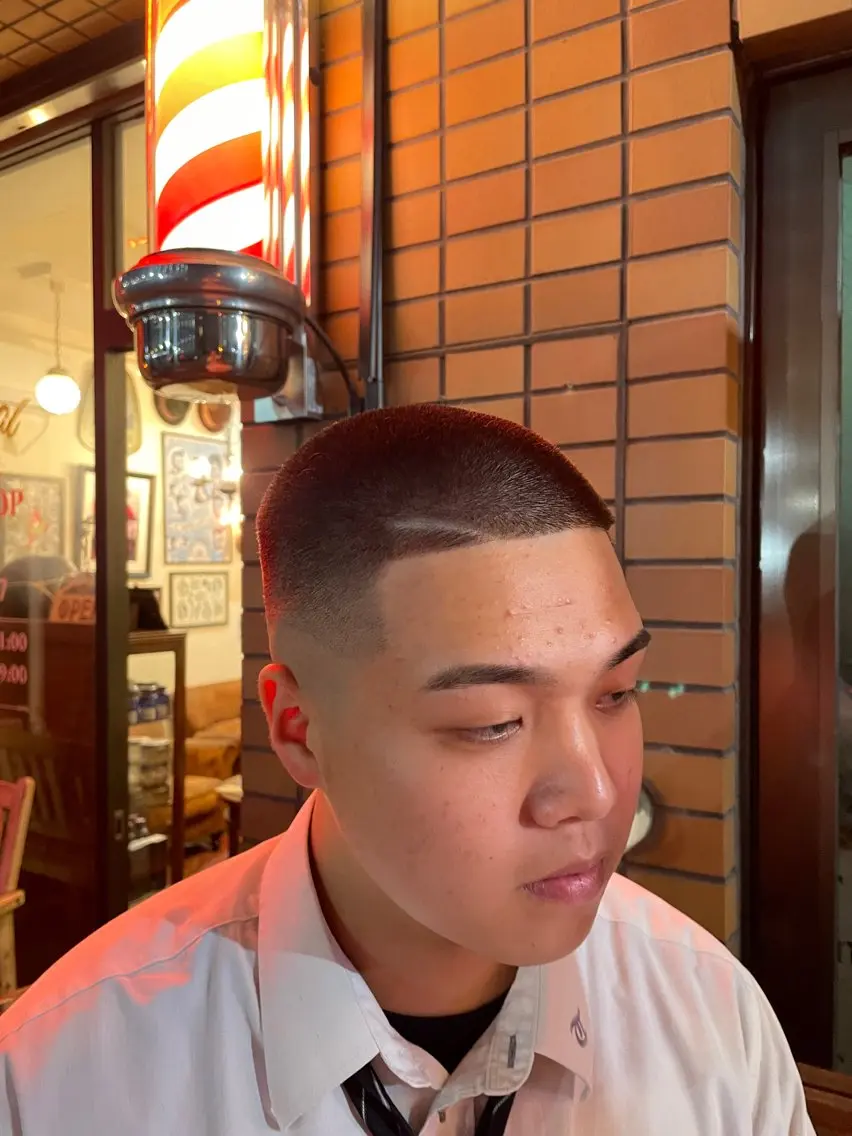 ショート メンズ バズカット カット 阿部 慈導のヘアスタイル