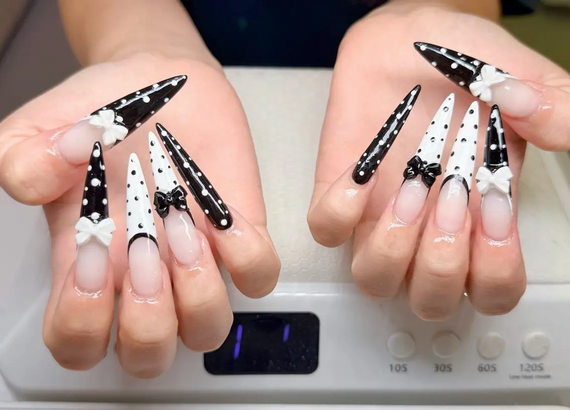 カラー RUBY NAIL& BEAUTY SPAのネイルデザイン