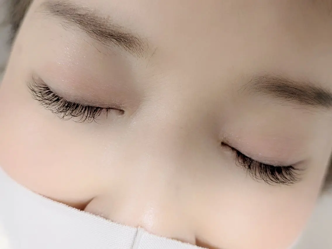 マツエク・マツパ AIR OSAKA マツエク🎀東 真利の眉毛・アイブロウイメージ