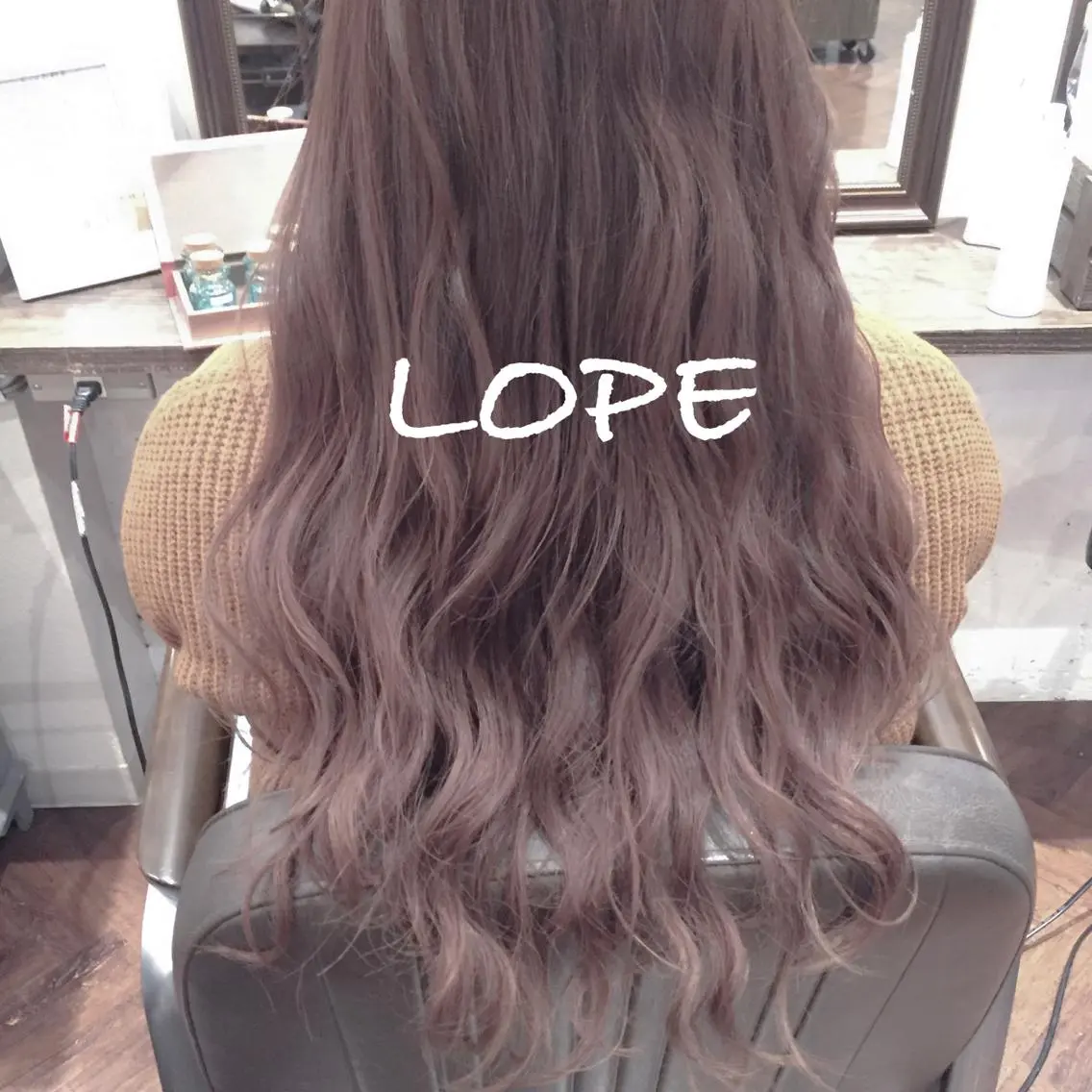 ロング カラー グラデーションカラー 小國 綾かのヘアスタイル
