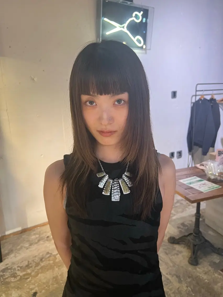 セミロング カラー 🌈ケアブリーチ🌈 おぐまなつきのヘアスタイル