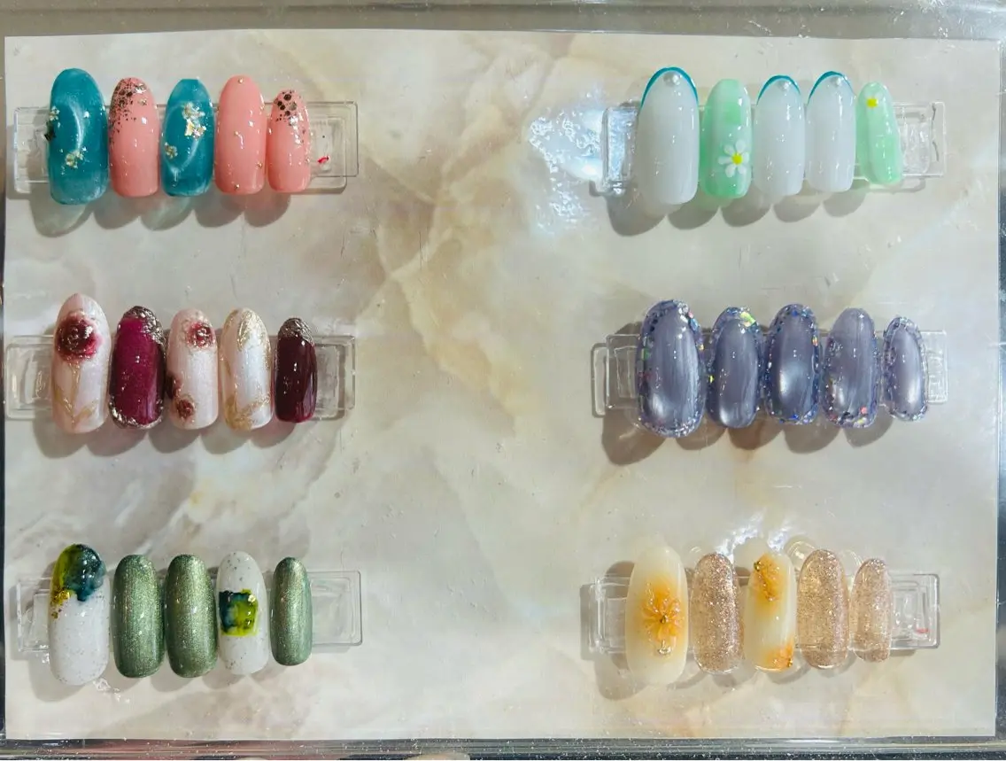 《ハンドネイル》6月のサンプルチップから選べるメニュー💅の写真