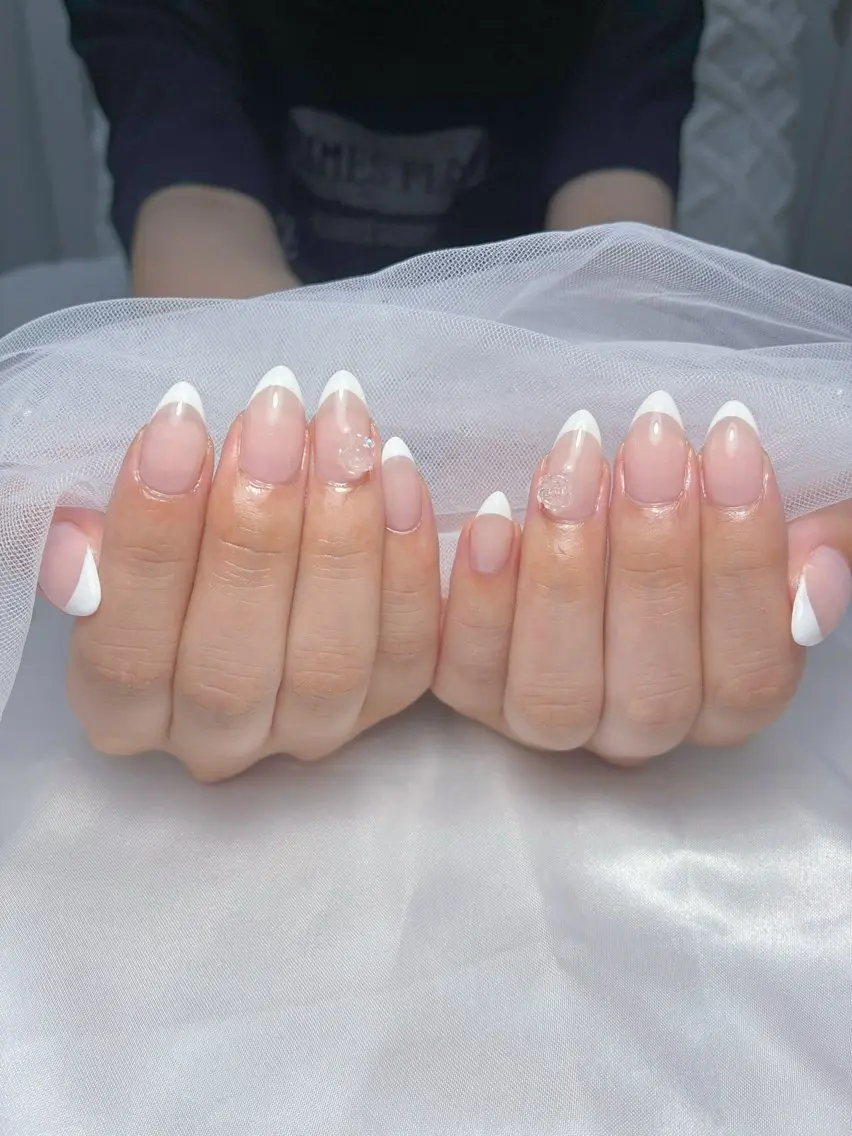 ミディアム ハンドネイル salon Luceのネイルデザイン