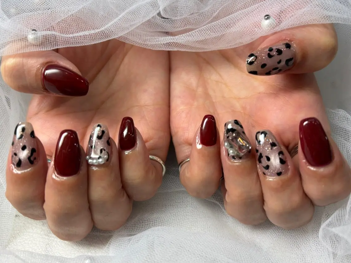 ネイル Queennail 北堀江megumiのネイルデザイン