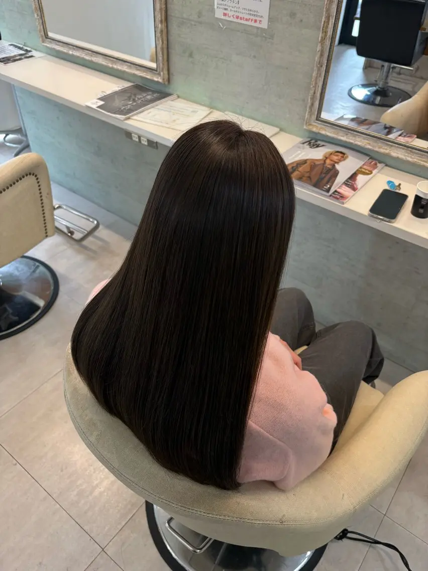 ロング 縮毛矯正 永井 友奈のヘアスタイル
