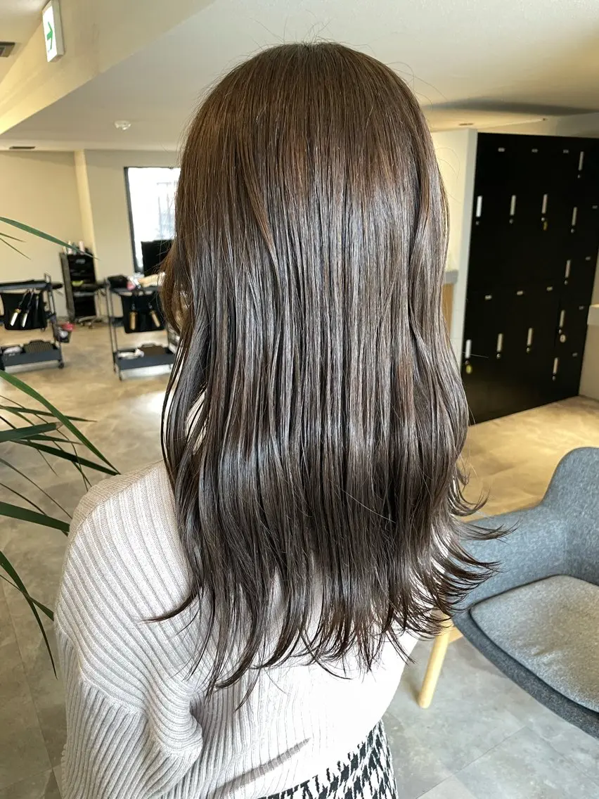 ロング カラー 谷口 優希のヘアスタイル
