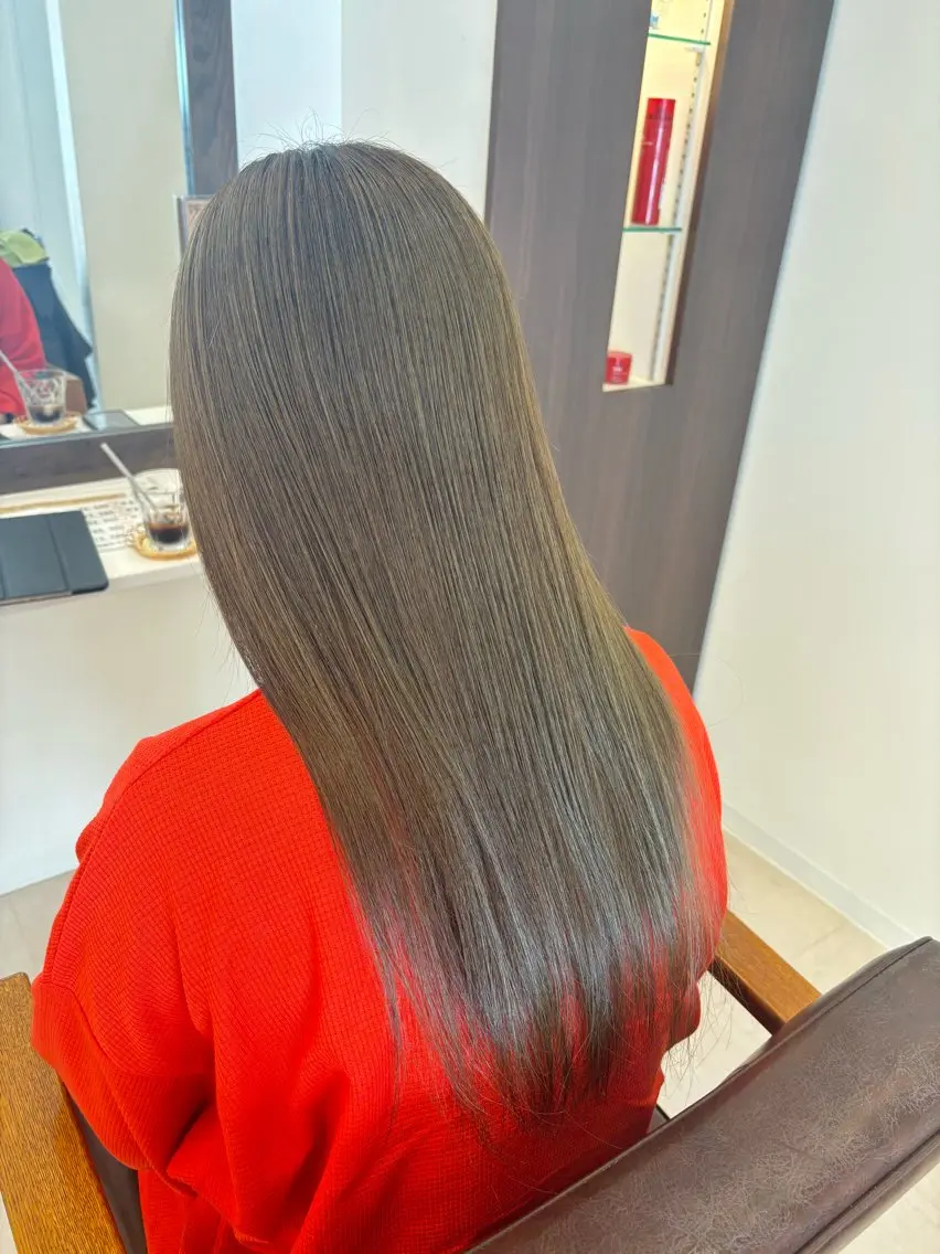 カラー ヘアカラー 山本 詩織のヘアスタイル