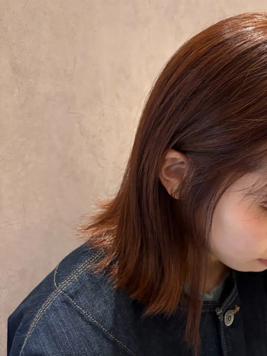 ミディアム カラー ベージュカラー ブリーチ ブラウンカラー オレンジ オレンジベージュ ヘアカラー トリートメント イトウ ミユのヘアスタイル