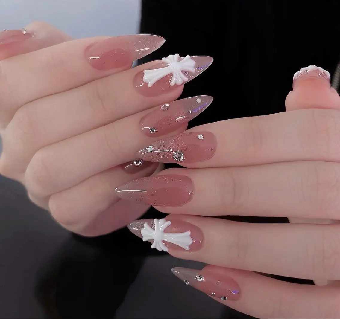 ネイル フレンチネイル ジェルネイル ガラスフレンチ ハロウィン ハート ハンドネイル H.baby Nail Salonのネイルデザイン