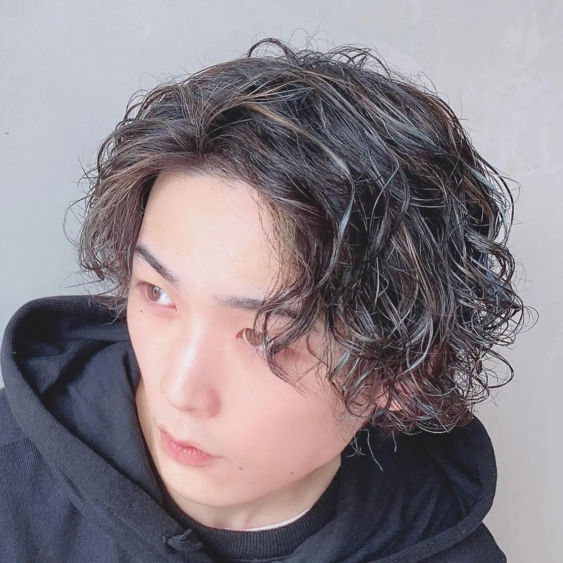 ショート パーマ メンズ カット ヘアカラー トリートメント 🤍透明感カラー🤍 Ryujiのヘアスタイル