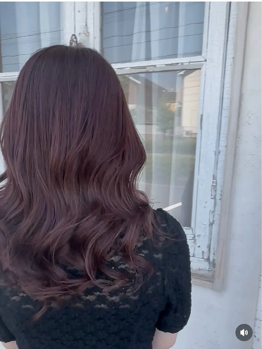 ロング カット ヘアカラー トリートメント 中垣 茉百奈のヘアスタイル