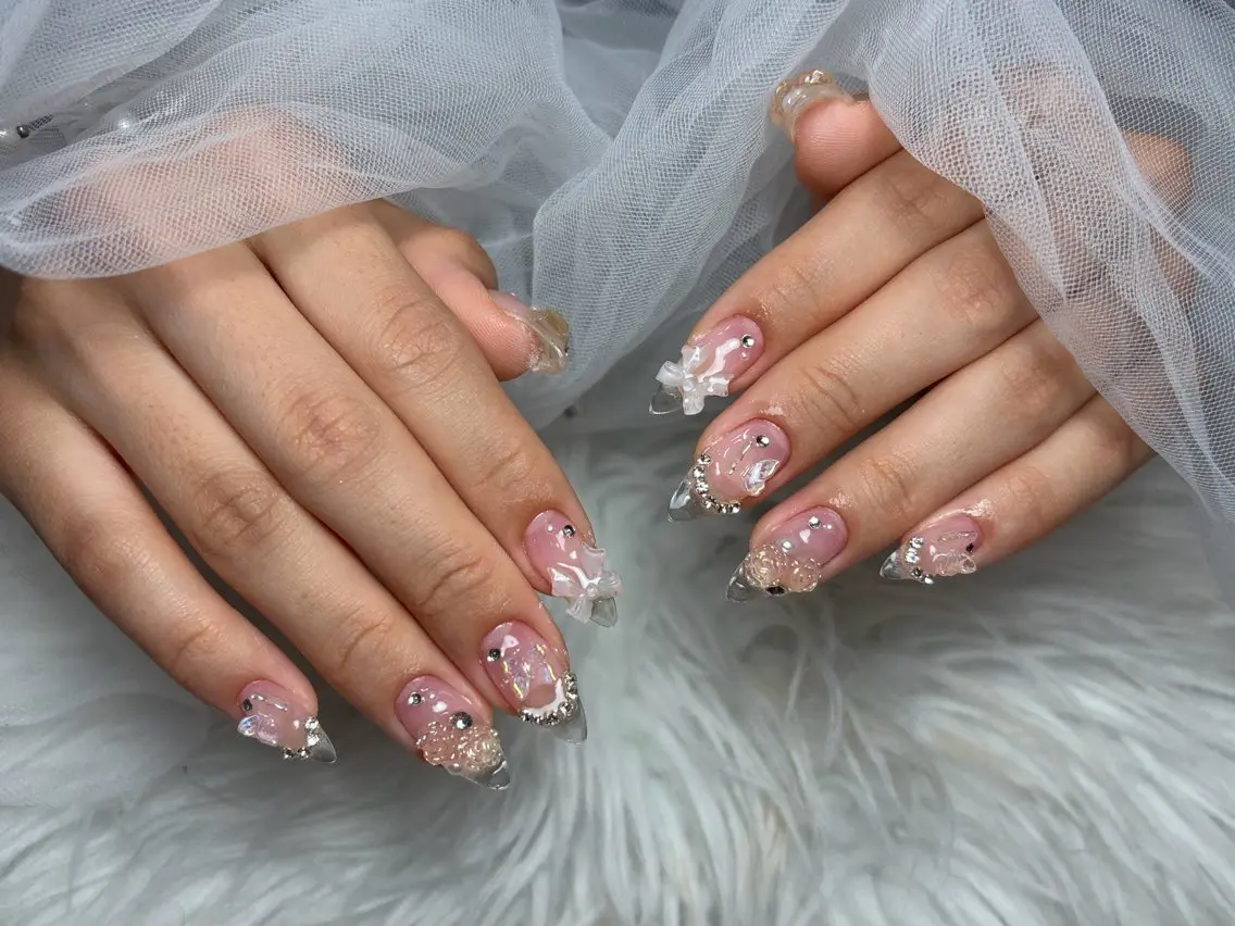 ネイル アートネイル 長さ出し ジェルネイル 韓国ネイル マグネットネイル ハンドネイル Cloudy Chan Nailのネイルデザイン