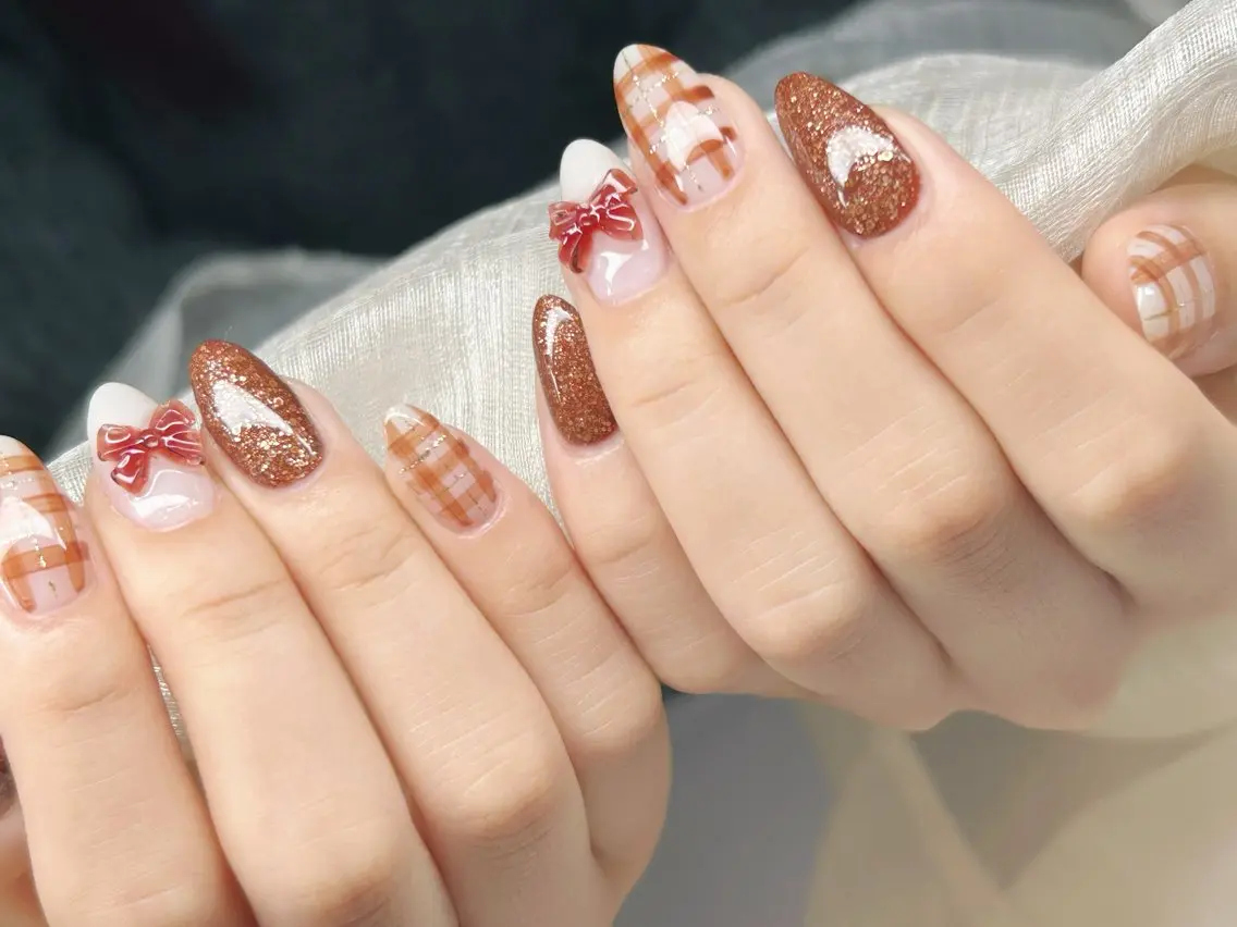 ネイル アートネイル チークネイル 成人式 入学式 長さ出し ハンドネイル Lino Nailのネイルデザイン