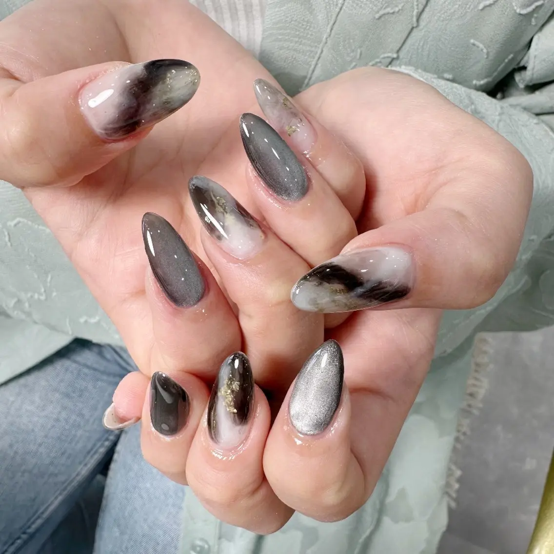ネイル チークネイル フレンチネイル ジェルネイル ガーリー キラキラネイル ハンドネイル UM Nail Salonのネイルデザイン