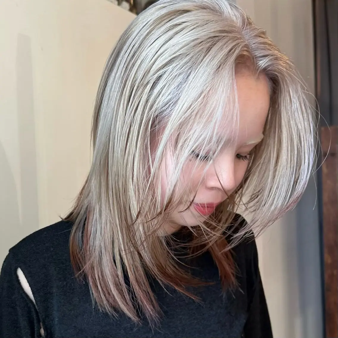 ミディアム カラー デザインカラー 顔まわりレイヤー レイヤーカット ﾌﾞﾚｲｽﾞ˚✧₊⁎ ﾚｲﾔｰToriのヘアスタイル