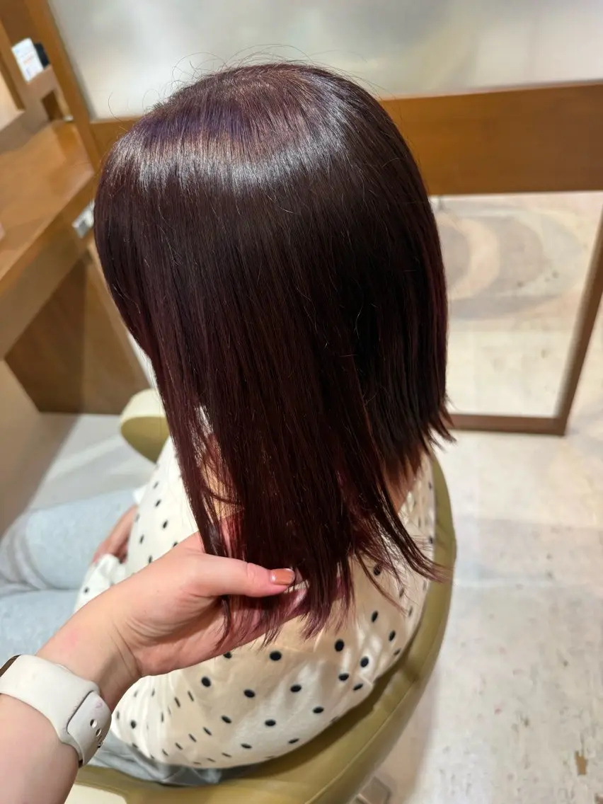 カラー ブリーチ グラデーションカラー レッドカラー 段 未佑のヘアスタイル