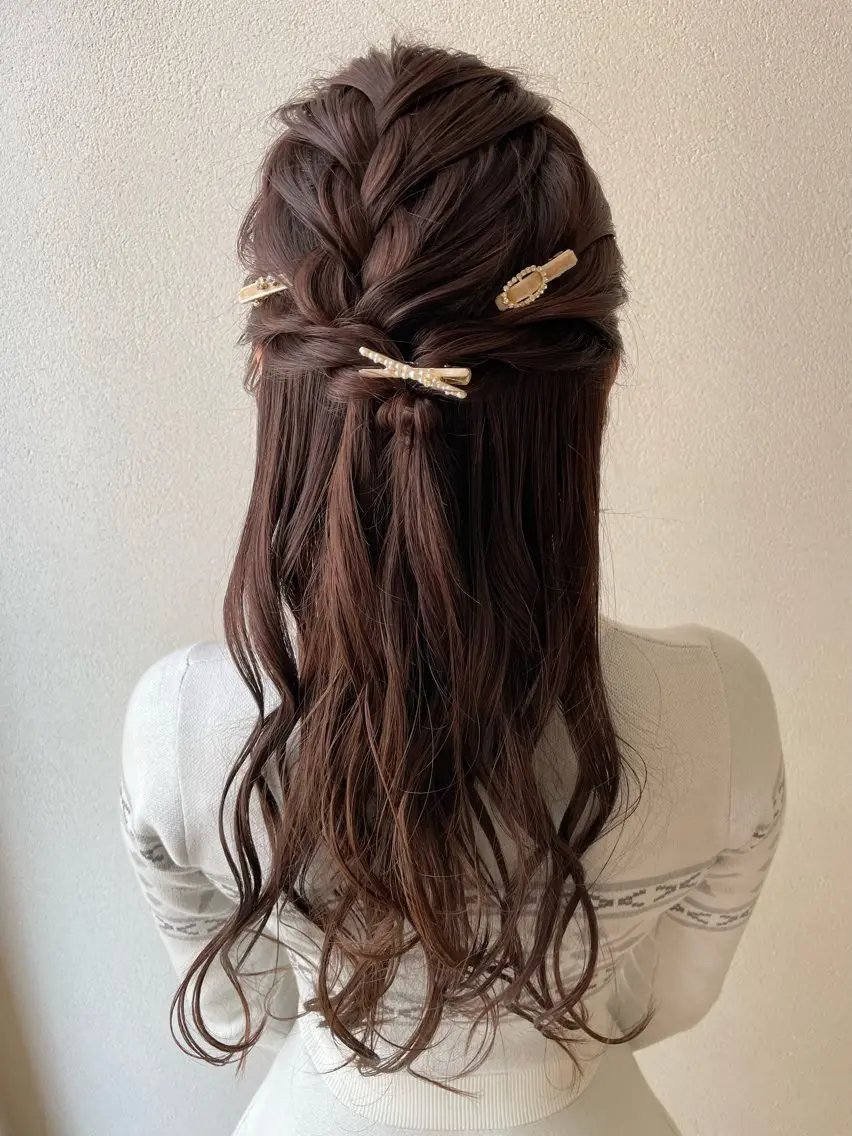 ロング ヘアアレンジ ハーフアップ ヘアセット 沢田 瞳のヘアスタイル