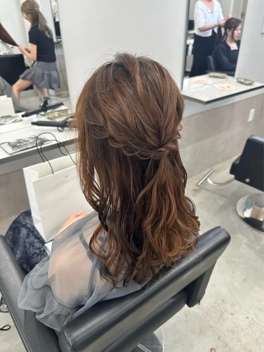 ヘアアレンジ 🎀透明感 カラーHiROEのヘアスタイル